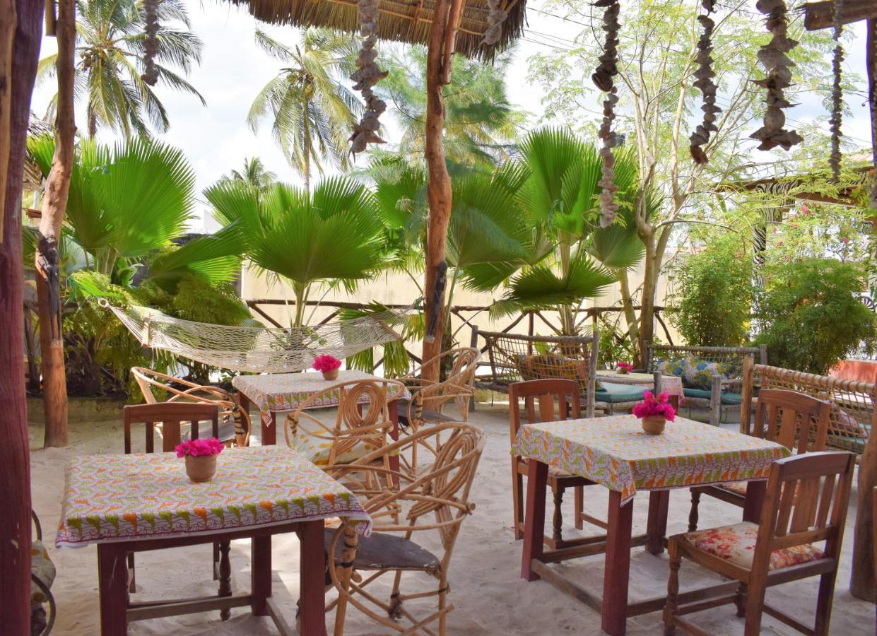 Zanzibar Dream Lodge Bwejuu Exterior photo